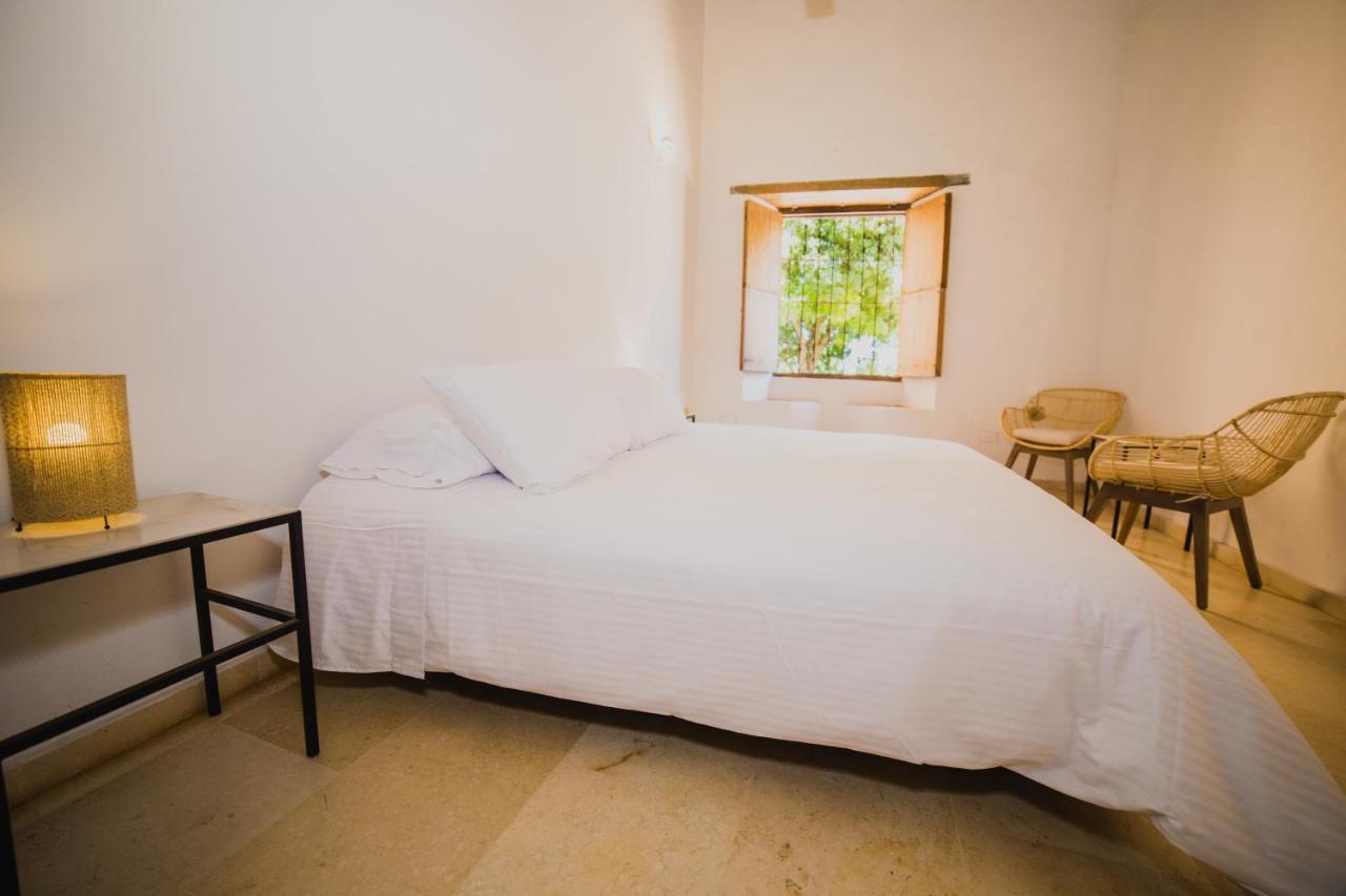 Karakali Boutique Hotel Момпос Екстериор снимка