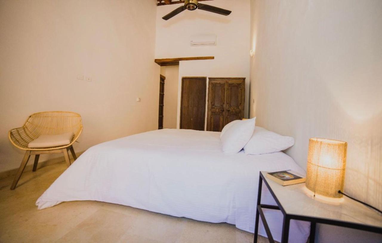 Karakali Boutique Hotel Момпос Екстериор снимка