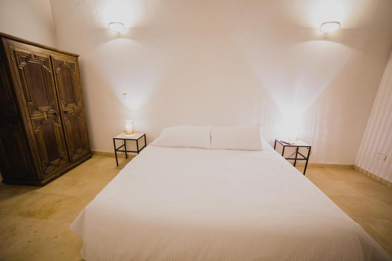 Karakali Boutique Hotel Момпос Екстериор снимка